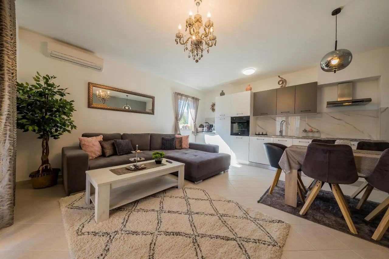 טרוגיר Ivana Apartment 0*,  קרואטיה