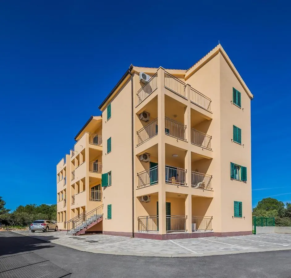 טרוגיר Ivana Apartment קרואטיה